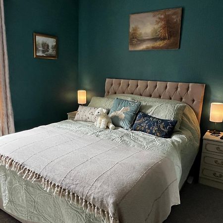 Robin'S Hollow: 2Bd Home Near Wrexham Afc Esterno foto