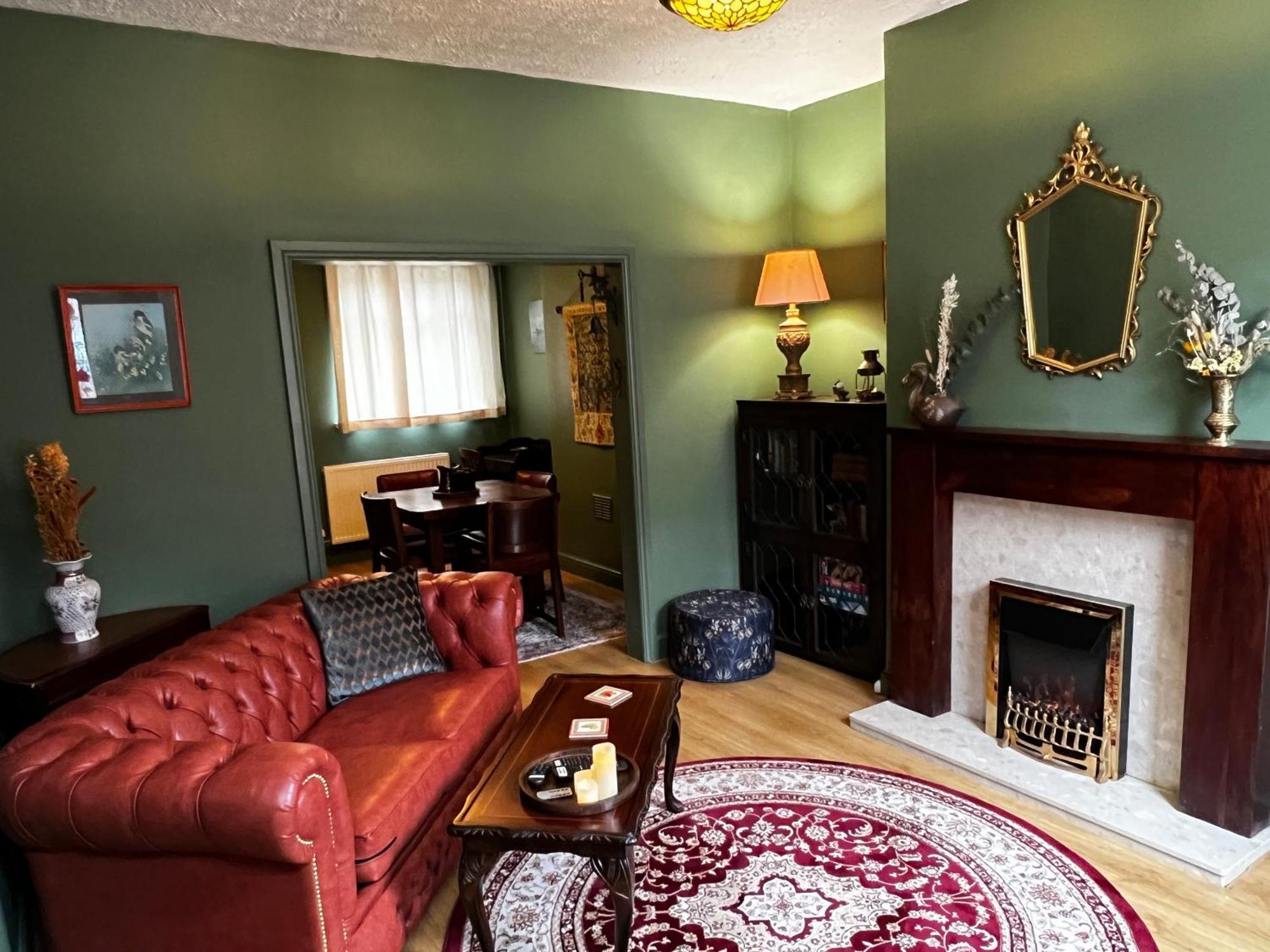 Robin'S Hollow: 2Bd Home Near Wrexham Afc Esterno foto